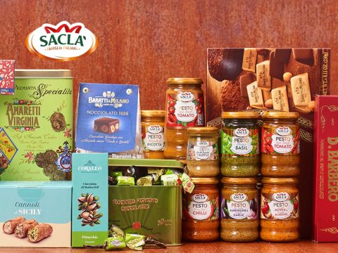 Sacla Italian pasta sauce, vibrant packaging, gourmet food, Italian cuisine.