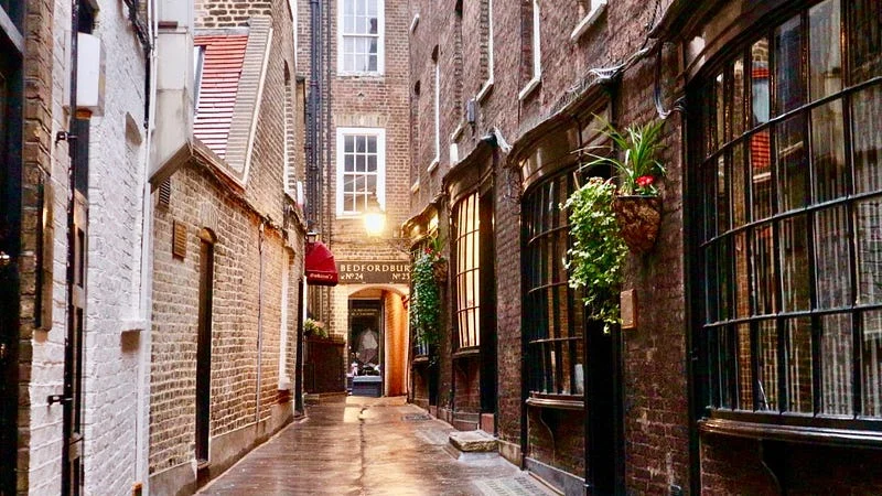 London Goodwin's Court