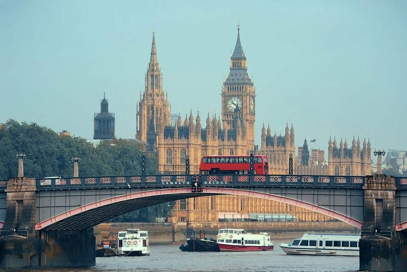 London Lambeth Bridge
