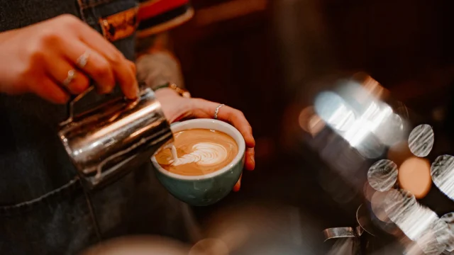 200 Degrees Coffee shop interior featuring artisan coffee brewing equipment and a welcoming café atmosphere.