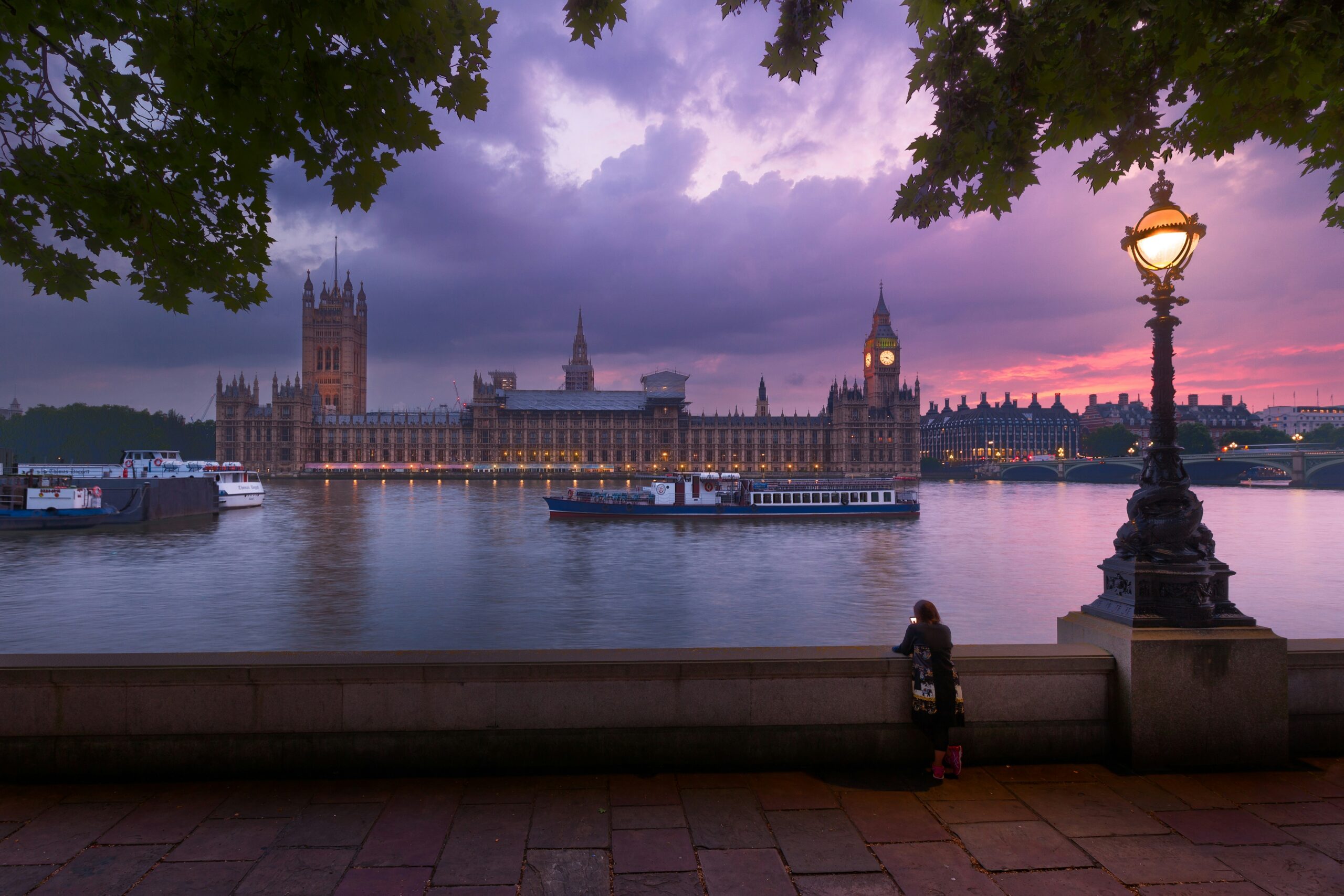 Government Moves to Scrap Gas Standing Charges for 23 Million UK Homes